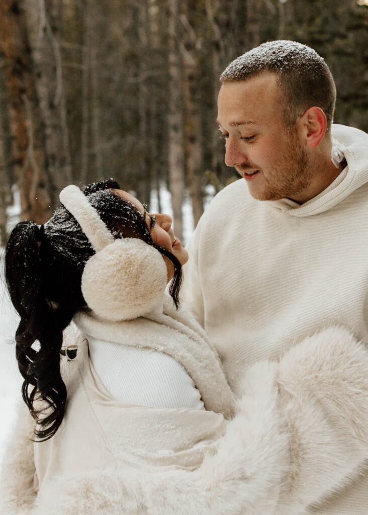 cozy colorado winter engagement photos