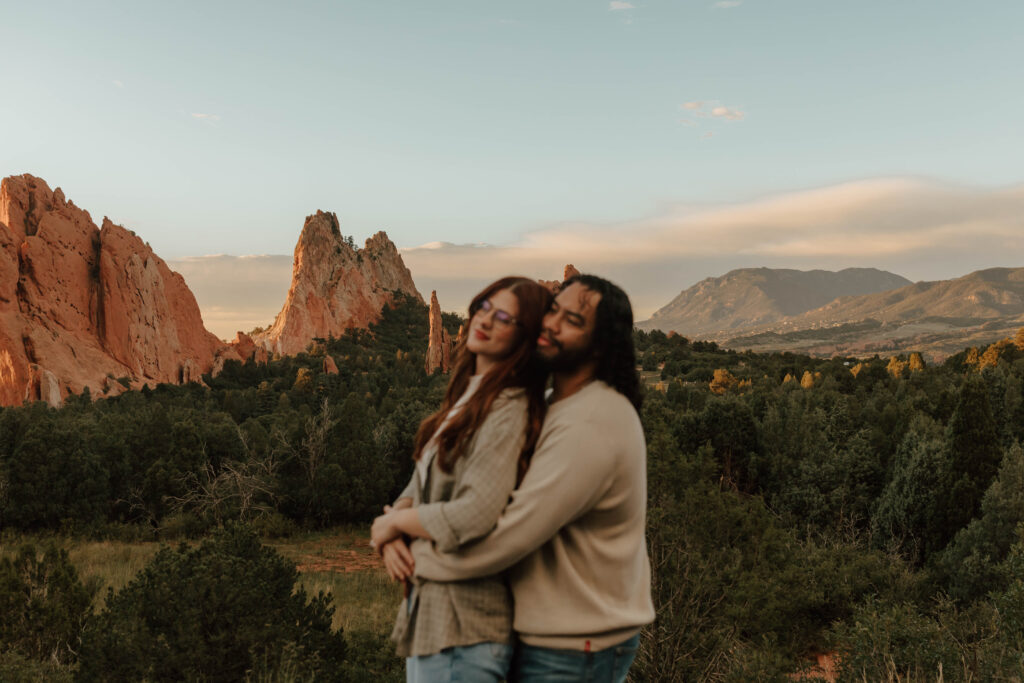 dreamy engagement photos at garden of the gods