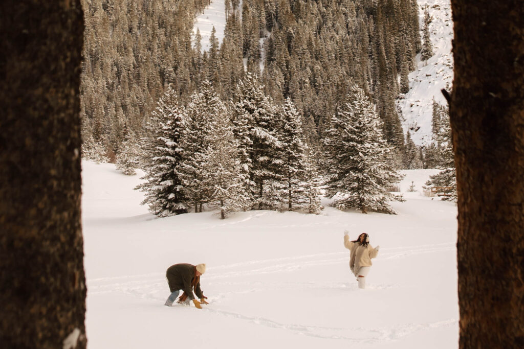 adventure engagement photos in snow colorado