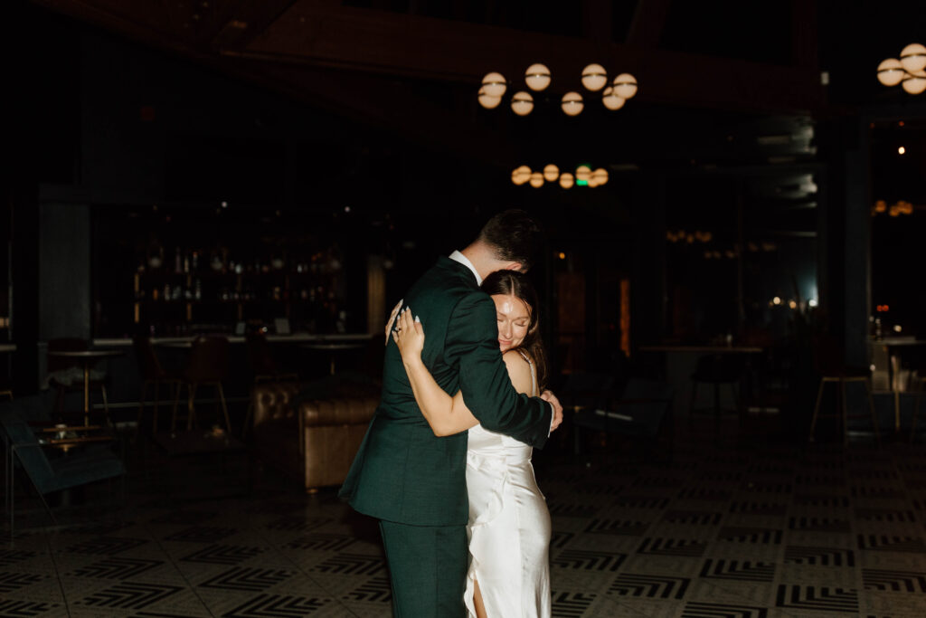 bride and groom private last dance in colorado